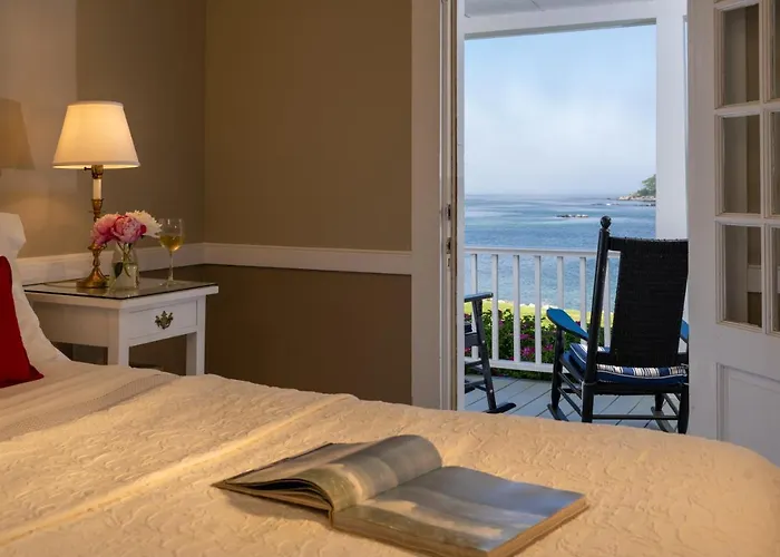 Dockside Guest Quarters